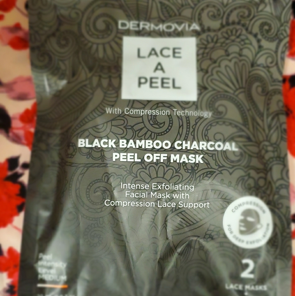 NEW Dermovia Lace A Peel Black Bamboo Charcoal